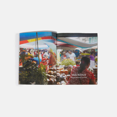 YOLO Magazine Issue No.3 Scarosso: Issue No.3 YOLOMAGA