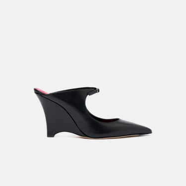 Marta II Black Scarosso: Black - Calf MARTAIIPUMP